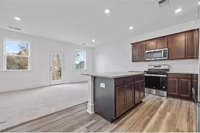 1516 Parks Edge Lane, Atlanta, GA 30318 - Photo 5