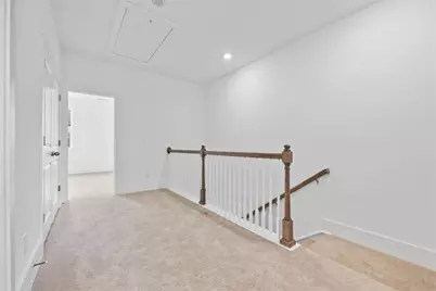 1516 Parks Edge Lane, Atlanta, GA 30318 - Photo 7