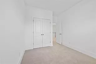 1516 Parks Edge Ln, Atlanta, GA 30318 - Photo 17