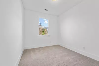 1516 Parks Edge Lane, Atlanta, GA 30318 - Photo 15