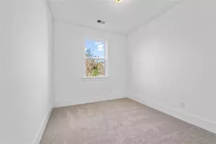 1516 Parks Edge Ln, Atlanta, GA 30318 - Photo 15