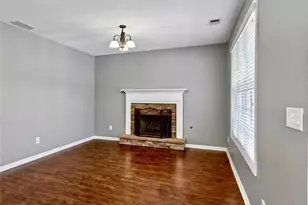310 Persimmon Dr, Sharpsburg, GA 30277 - Photo 11