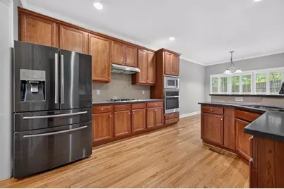 7258 Village Creek Trace, Atlanta, GA 30328 - Photo 3