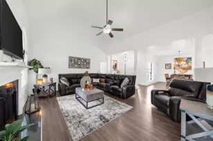 1330 Crimson Ln, McDonough, GA 30252 - Photo 3