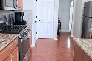 319 Wildwood Point, Atlanta, GA 30349 - Photo 13