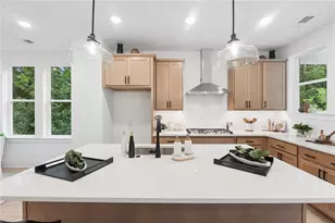 642 Memphis Dr, Scottdale, GA 30079 - Photo 7