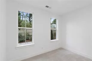 642 Memphis Dr, Scottdale, GA 30079 - Photo 17