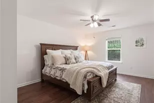 3367 Castleberry Village Cir, Cumming, GA 30040 - Photo 25