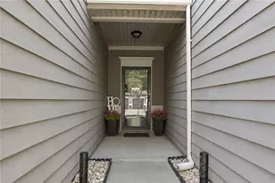 3367 Castleberry Village Cir, Cumming, GA 30040 - Photo 7