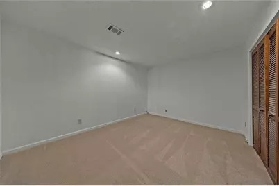 124 Shadow Lake Drive SW, Lilburn, GA 30047 - Photo 35