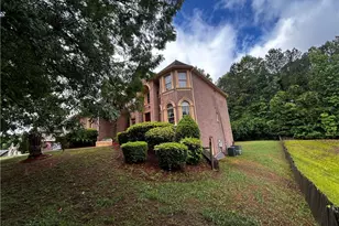 4547 Mossey Dr, Lithonia, GA 30038 - Photo 3