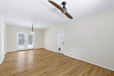 2410 Rugby Avenue, Atlanta, GA 30337 - Photo 15
