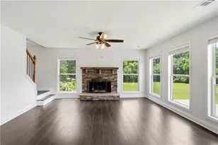 454 Woodbriar Dr, Jefferson, GA 30549 - Photo 3