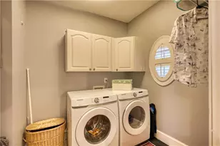 625 W Lake Dr, Oxford, GA 30054 - Photo 51