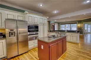 625 W Lake Dr, Oxford, GA 30054 - Photo 27