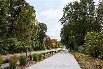 639 Lilla Drive SW, Atlanta, GA 30310 - Photo 15