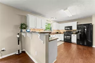 5760 Woodstone Dr, Cumming, GA 30028 - Photo 9