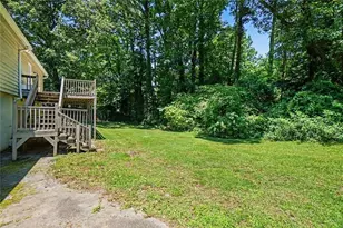 3560 Hogan Dr NW, Kennesaw, GA 30152 - Photo 17