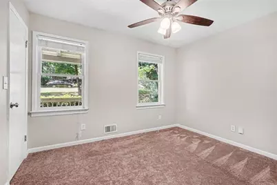 3560 Hogan Drive NW, Kennesaw, GA 30152 - Photo 9