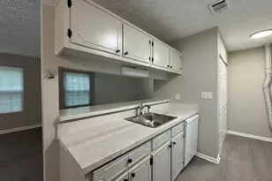 662 Bellemeade Dr SW, Marietta, GA 30008 - Photo 5
