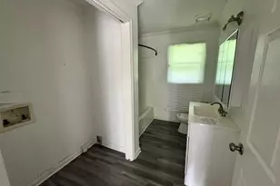 5552 Lakeside Dr, Union City, GA 30291 - Photo 5