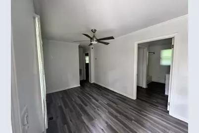 5552 Lakeside Drive, Union City, GA 30291 - Photo 3