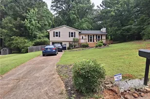 105 Elberta Dr, Newnan, GA 30265 - Photo 3