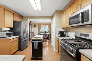 324 Woodland Pass, Canton, GA 30114 - Photo 3
