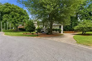 5118 New Bedford Pl, Marietta, GA 30068 - Photo 3