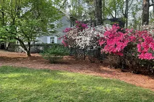 2205 Six Branches Dr, Roswell, GA 30076 - Photo 5