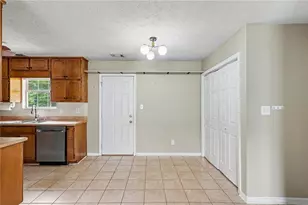 317 Creek Side Ct, McDonough, GA 30252 - Photo 9