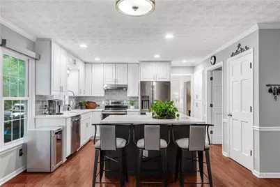 5007 Willow Creek Drive, Woodstock, GA 30188 - Photo 13