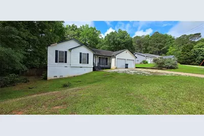 318 Brookstone Drive, Lagrange, GA 30241 - Photo 9