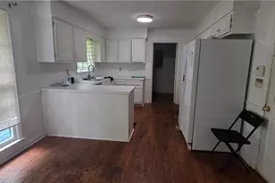 318 Brookstone Dr, Lagrange, GA 30241 - Photo 3