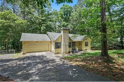 4827 Oakwood Court, Loganville, GA 30052 - Photo 3