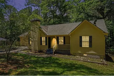 4827 Oakwood Court, Loganville, GA 30052 - Photo 3