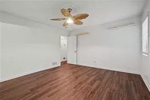 4827 Oakwood Ct, Loganville, GA 30052 - Photo 11