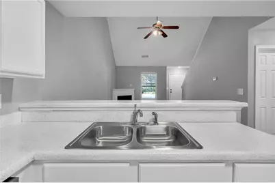 3042 Broadleaf Trail, Fairburn, GA 30213 - Photo 15