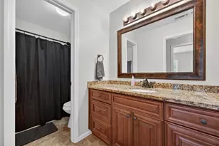 933 Hawk Creek Trail, Lawrenceville, GA 30043 - Photo 17