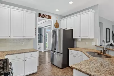 933 Hawk Creek Trail, Lawrenceville, GA 30043 - Photo 13