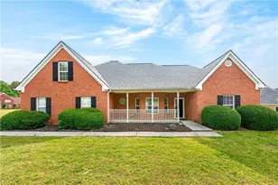 3057 Biltmore Woods Dr, Buford, GA 30519 - Photo 1