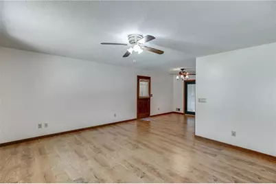 9625 Manor Lane, Gainesville, GA 30506 - Photo 5