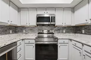 245 Amal Dr SW, Atlanta, GA 30315 - Photo 5