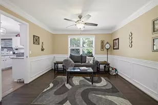 9055 Montclair Hills Dr, Cumming, GA 30028 - Photo 11