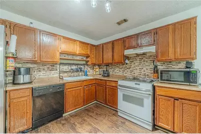 3809 Valley Brook Road, Snellville, GA 30039 - Photo 13