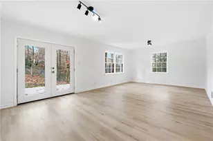 2520 Overlook Way, Atlanta, GA 30345 - Photo 21
