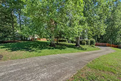 1919 McEachern Manor Drive SW, Marietta, GA 30064 - Photo 51