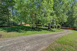 1919 McEachern Manor Dr SW, Marietta, GA 30064 - Photo 51