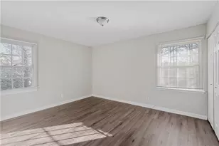 2382 Peachwood Cir NE, Atlanta, GA 30345 - Photo 11