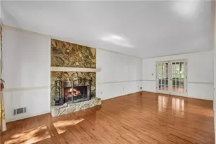 2856 Clearbrook Dr, Marietta, GA 30068 - Photo 9